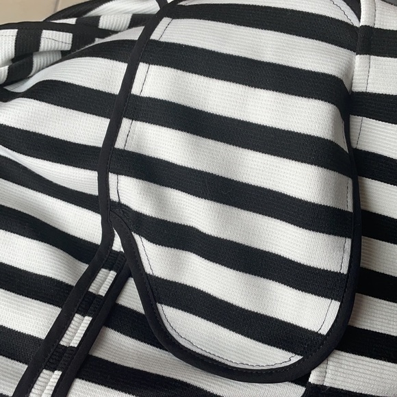 CHICOS sleeveless stripe mini tunic dress Crew neckline, hidden front zipper Med - Picture 12 of 14